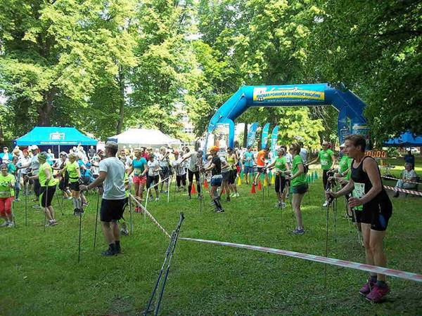 Mieszkańcy Jeziorek walczyli w Czaplinku. Puchar Pomorza Nordic Walking 2/4 w Czaplinku za nami