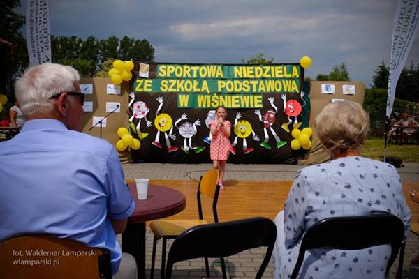 II Bieg Uliczny i Rajd Nordic Walking z Szkołą Podstawową w Wiśniewie