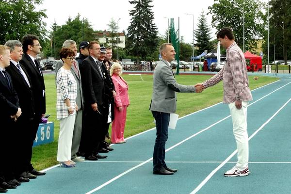 Sępólno: Mistrzostwa Miasta i Gminy Dzieci i Młodzieży w Lekkiej Atletyce na nowym tartanie