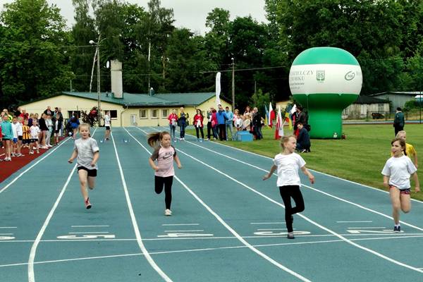 Sępólno: Mistrzostwa Miasta i Gminy Dzieci i Młodzieży w Lekkiej Atletyce na nowym tartanie