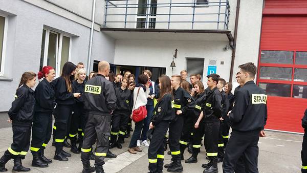 Uczniowie LO w Sępólnie odwiedzili Szkołę Aspirantów Państwowej Straży Pożarnej w Poznaniu