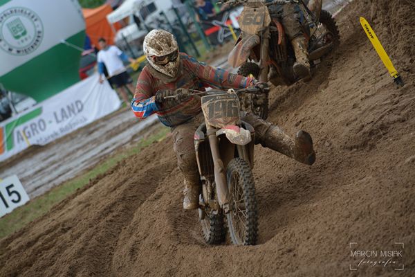 Więcbork: Mistrzostwa Polski w Motocrossie na wodzie (fotoreportaż)