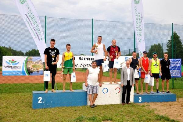 Siatkarski weekend na więcborskiej plaży