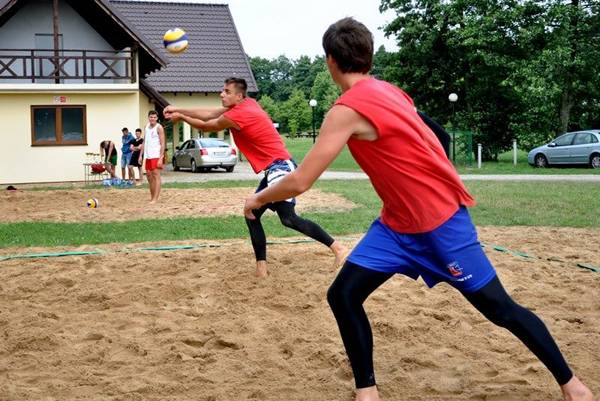 Siatkarski weekend na więcborskiej plaży