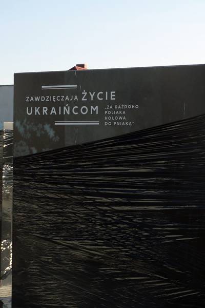 Wołają z grobów, których nie ma