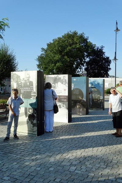 Wołają z grobów, których nie ma