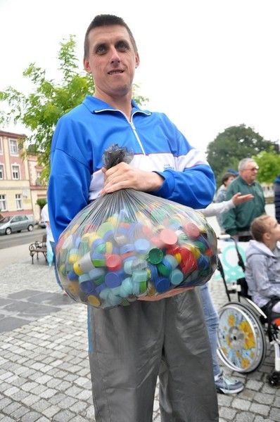 Więcbork: Torby za nakrętki na rzecz Mikołaja