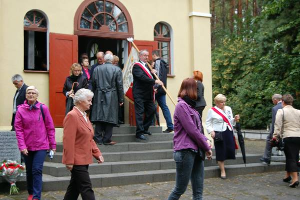 Karolewo: Żyli i żyć będą