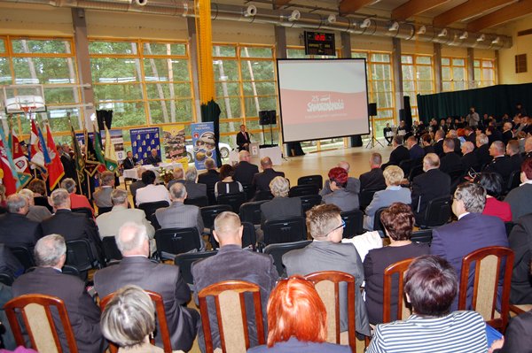 Sępólno: Jubileusz samorządności w cieniu kampanii wyborczej