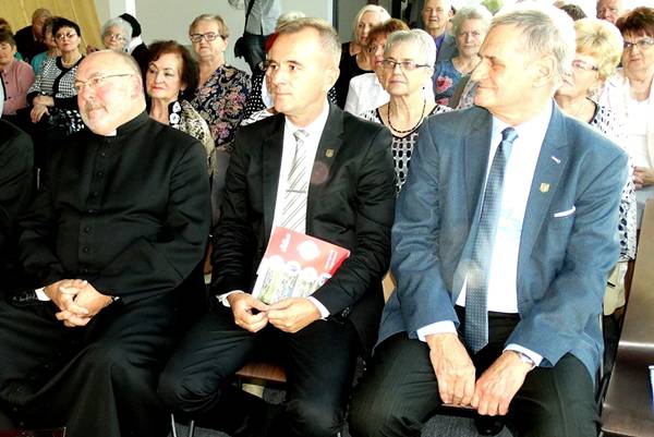 Sępólno: Inauguracja kolejnego roku akademickiego UTW