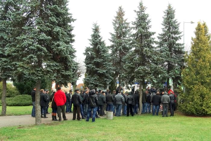 Protest rolników przed Starostwem w Sępólnie