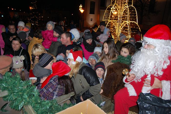 Mikołaj z wizytą na Więcborskim Rynku