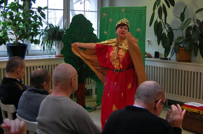 Z mikołajkową wizytą w Domu Pomocy Społecznej w Suchorączku