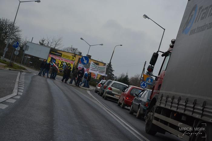 Sępólno: Rolnicy zablokowali krajówkę