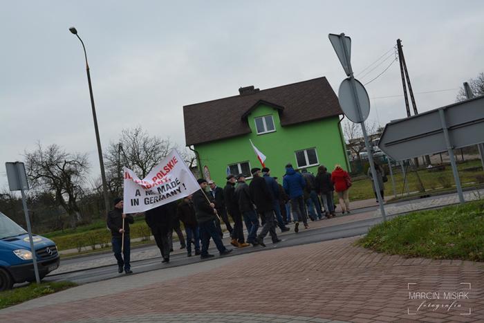Sępólno: Rolnicy zablokowali krajówkę