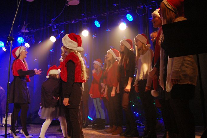 Zachwycający koncert kolęd w więcborskim MGOK-u