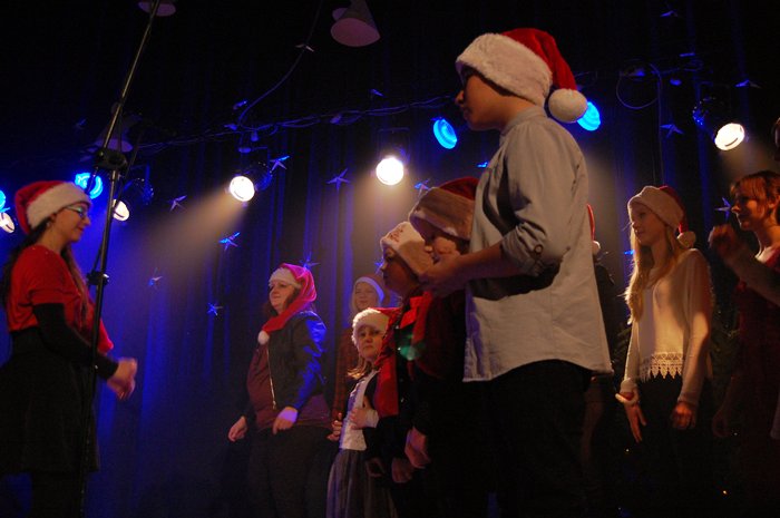 Zachwycający koncert kolęd w więcborskim MGOK-u