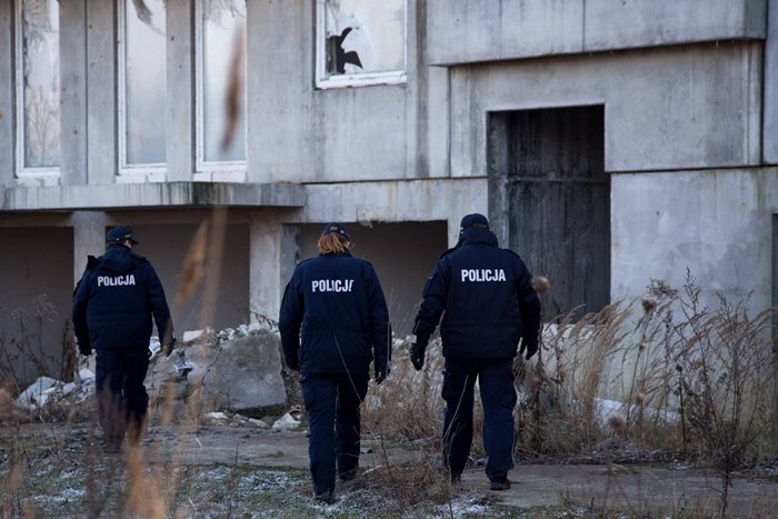 Policjanci w powiecie nakielskim kontrolują miejsca przebywania bezdomnych