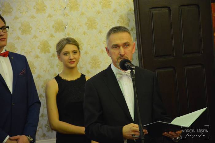 Poloneza czas zacząć - Studniówka Centrum Kształcenia Zawodowego i Ustawicznego w Więcborku (foto cz.1)