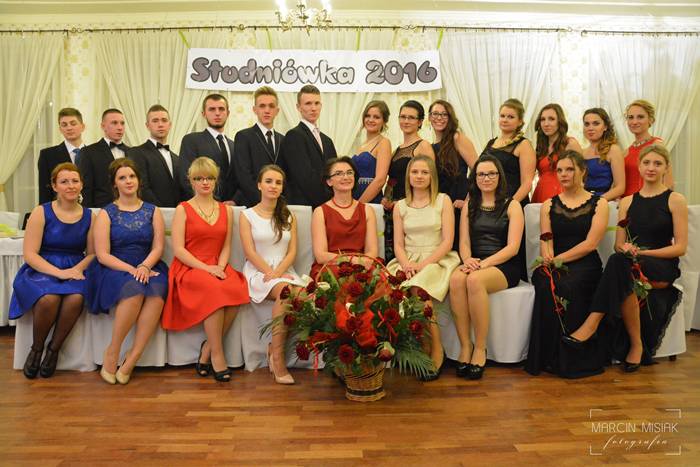 Poloneza czas zacząć - Studniówka Centrum Kształcenia Zawodowego i Ustawicznego w Więcborku (foto cz.1)