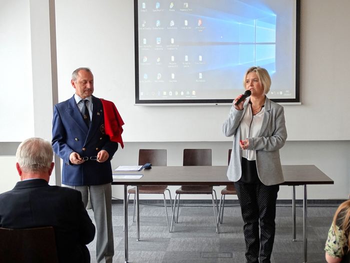 Sępólno: Kurs na Horn