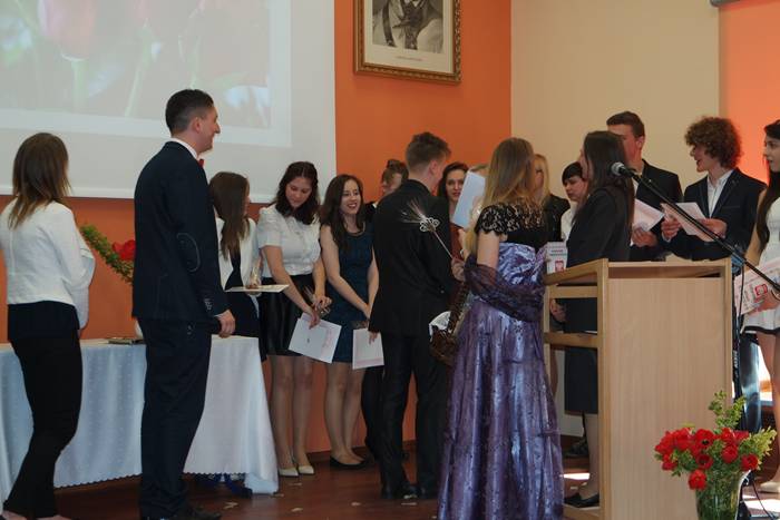 Pożegnanie Absolwentów Liceum Ogólnokształcącego im. Tadeusza Kościuszki w Łobżenicy