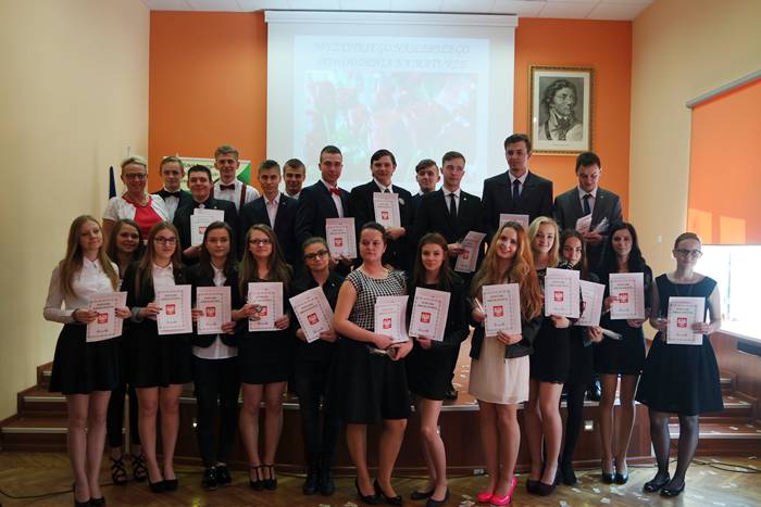 Pożegnanie Absolwentów Liceum Ogólnokształcącego im. Tadeusza Kościuszki w Łobżenicy