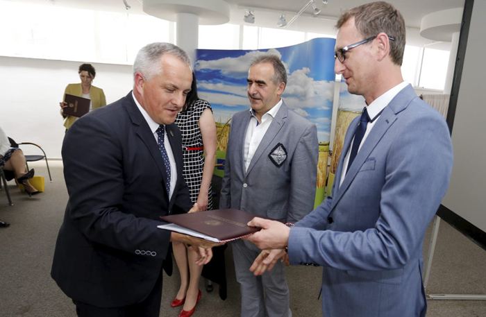 PROW na odnowę i rozbudowę dróg. Prawie wszystkie samorządy z naszego regionu z dofinansowaniem