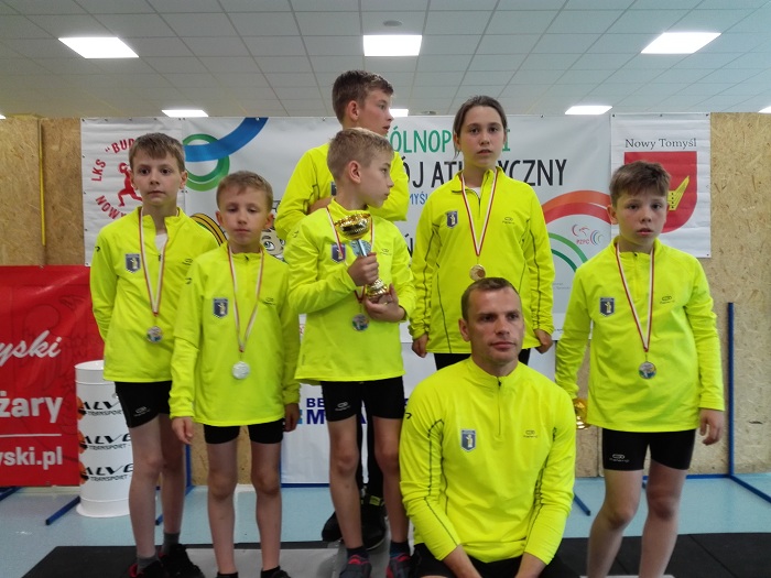Zwycięstwo młodych atletów MLKS Krajna Sępólno w Ogólnopolskim Wieloboju Atletycznym