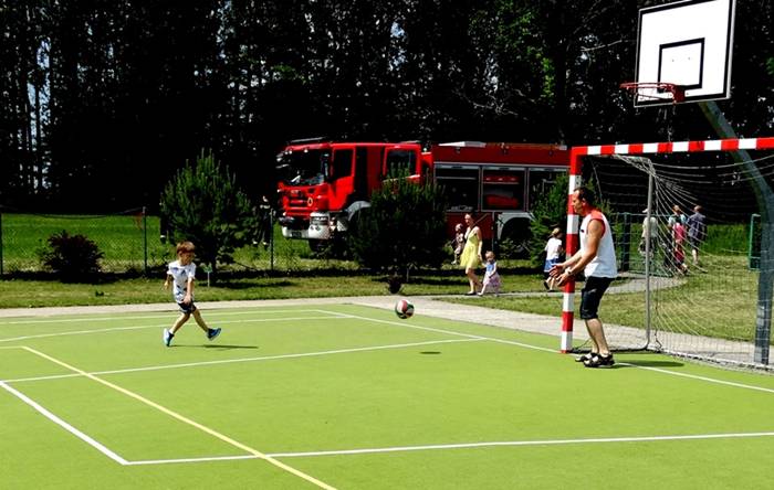 Wiśniewa: Piknik sportowy z mamą i tatą
