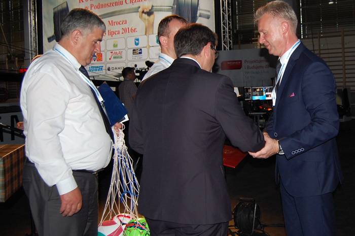 Hala sportowa w Mroczy otwarta i wypróbowana