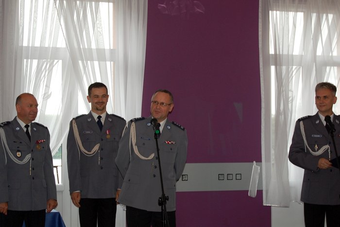 Powiat sępoleński: Awanse i odznaczenia dla funkcjonariuszy z okazji Święta Policji