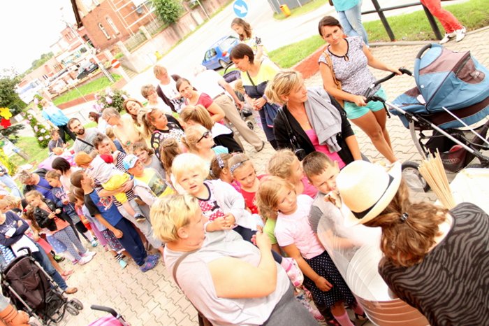 W papuzim gaju ptaszki śpiewają