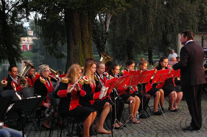 Bitwa naDęta na trzy batuty - ostatni koncert na Więcborskiej Scenie Letniej