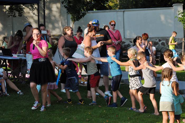 Drzwi Otwarte Miejsko-Gminnego Ośrodka Kultury w Więcborku na Rynku Miejskim