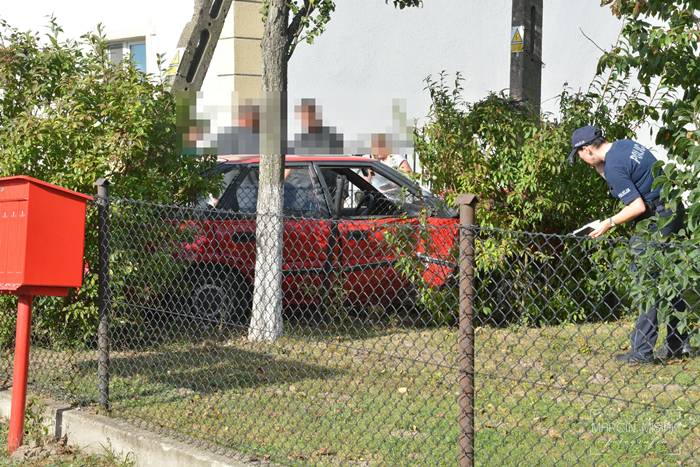 Kamień: Toyota wypadła z drogi