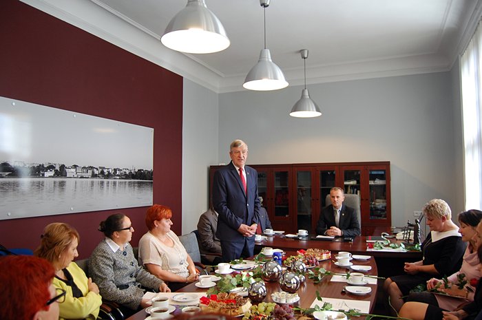 Nagrody Burmistrza dla nauczycieli oraz pracowników administracji i obsługi w Gminie Sępólno Krajeńskie