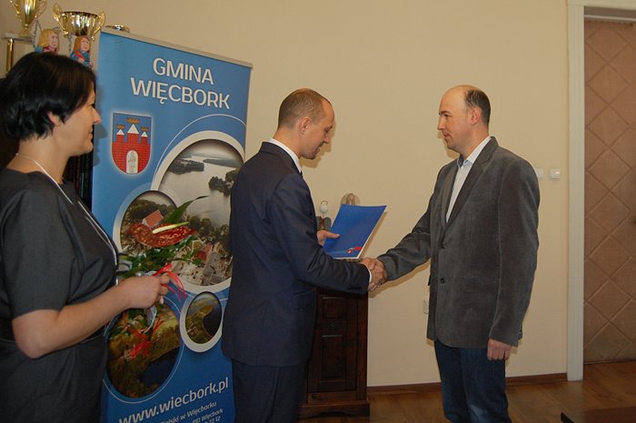 Burmistrz Więcborka wręczył nagrody nauczycielom