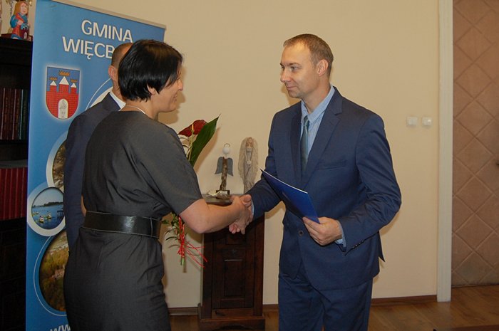 Burmistrz Więcborka wręczył nagrody nauczycielom