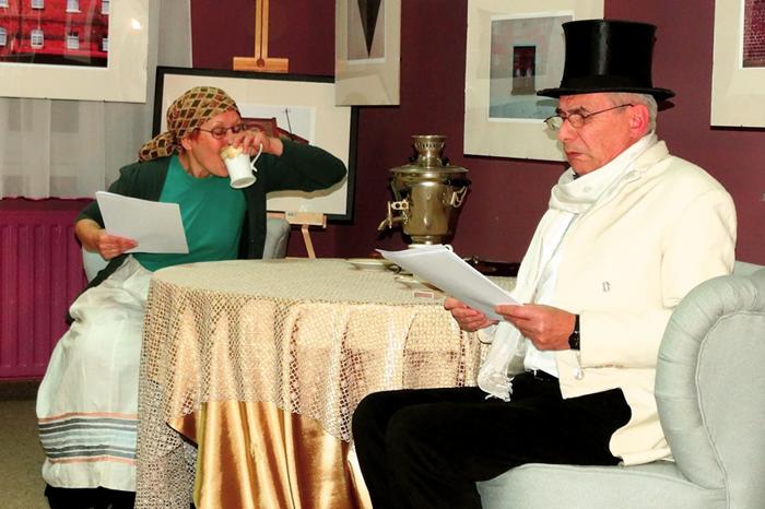 Teatr przy stoliku. Nowość w sępoleńskiej bibliotece