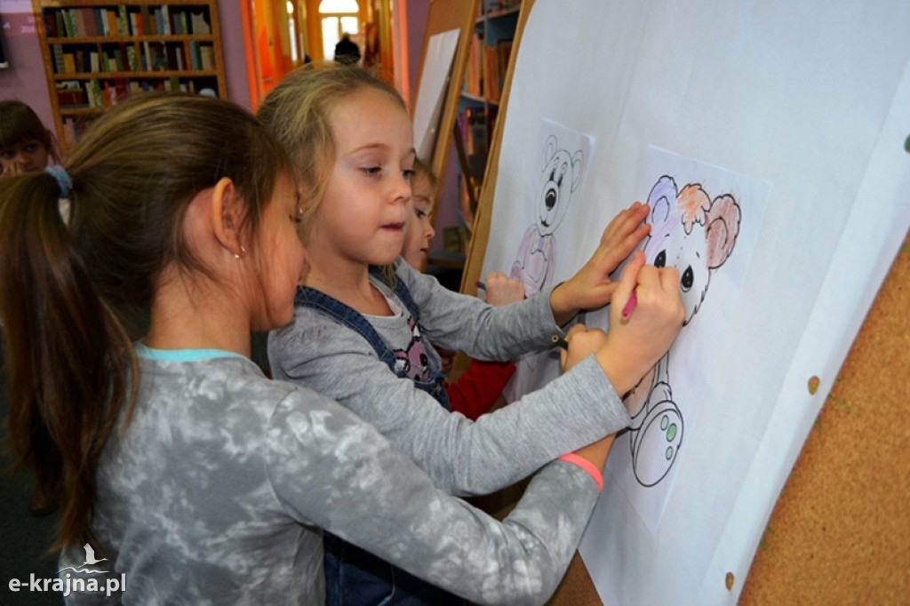 Tydzień z pluszowym misiem w bibliotece