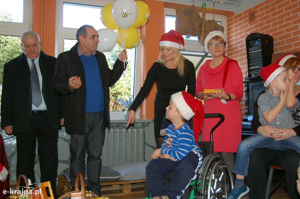 Pszczele przysmaki dla więcborskich przedszkolaków