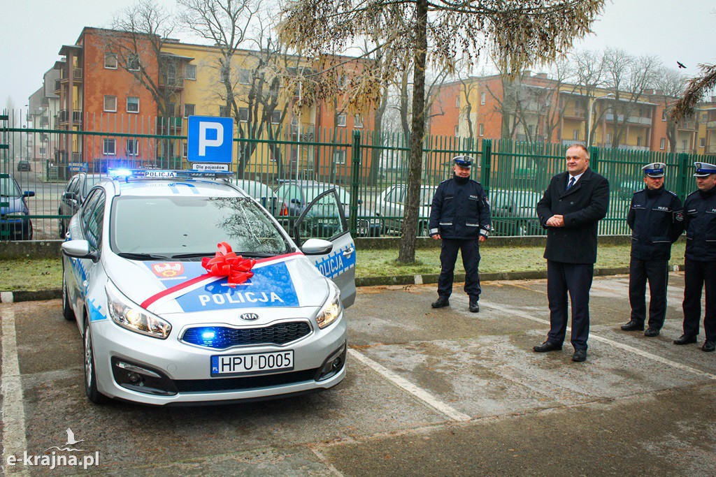 Policjanci dziękują Powiatowi