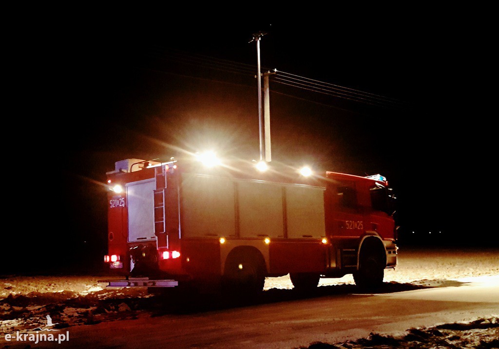 Pożar budynku gospodarczego w Wałdowie. Jedna osoba poszkodowana
