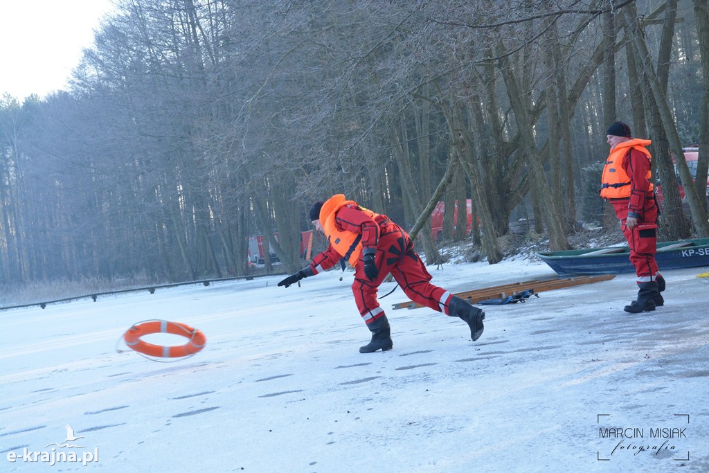 Ćwiczenia z ratownictwa lodowego