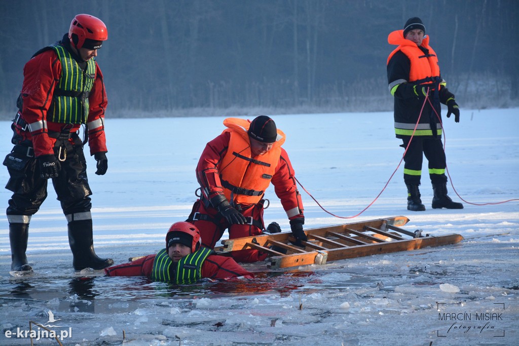 Ćwiczenia z ratownictwa lodowego