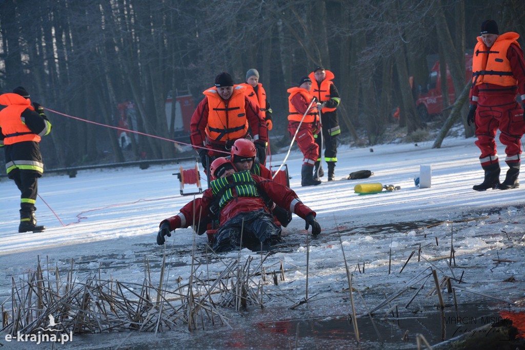 Ćwiczenia z ratownictwa lodowego