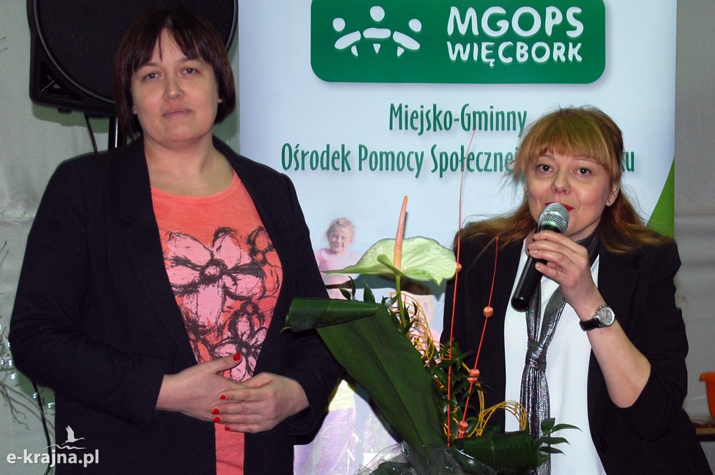 Kolorowy, karnawałowy bal przebierańców w Więcborku
