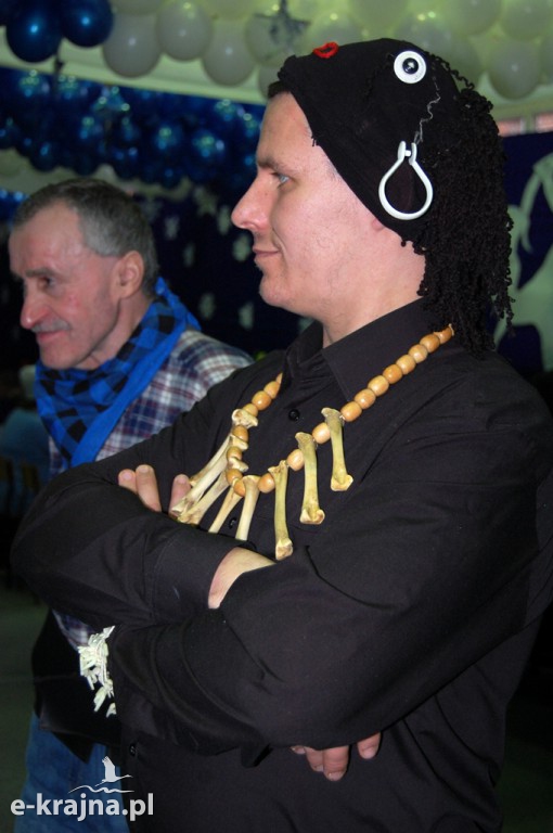 Kolorowy, karnawałowy bal przebierańców w Więcborku