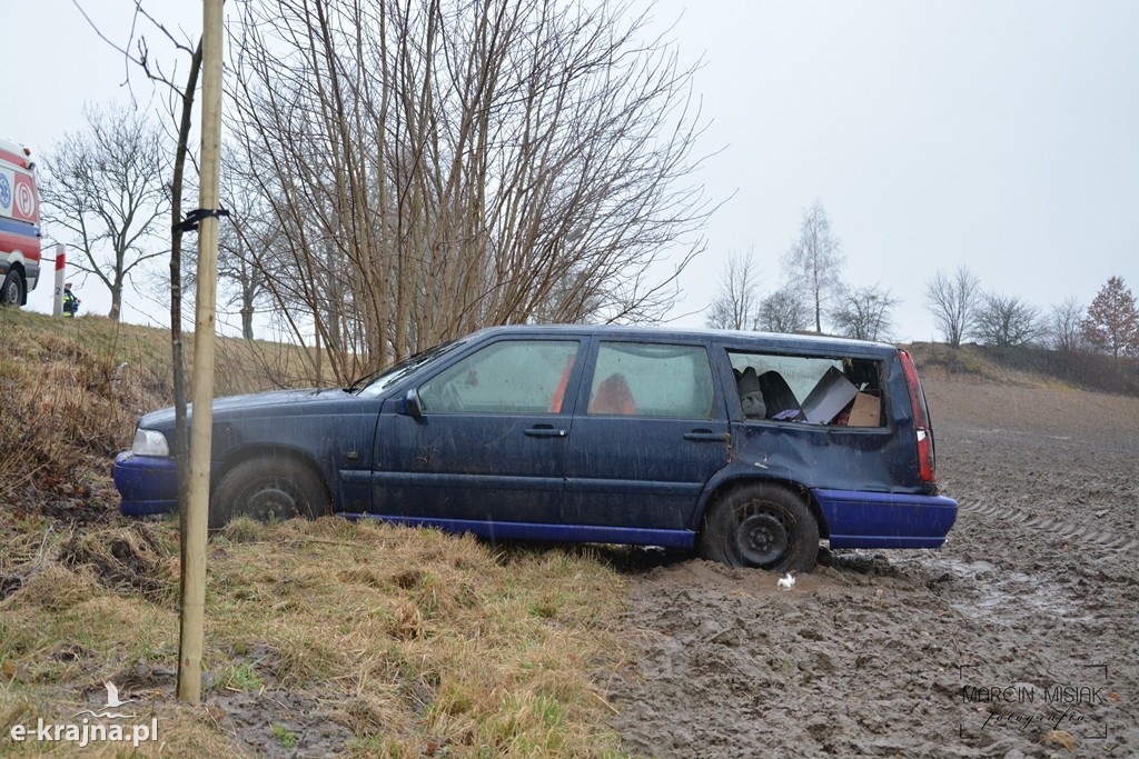 Volvo wypadło z drogi